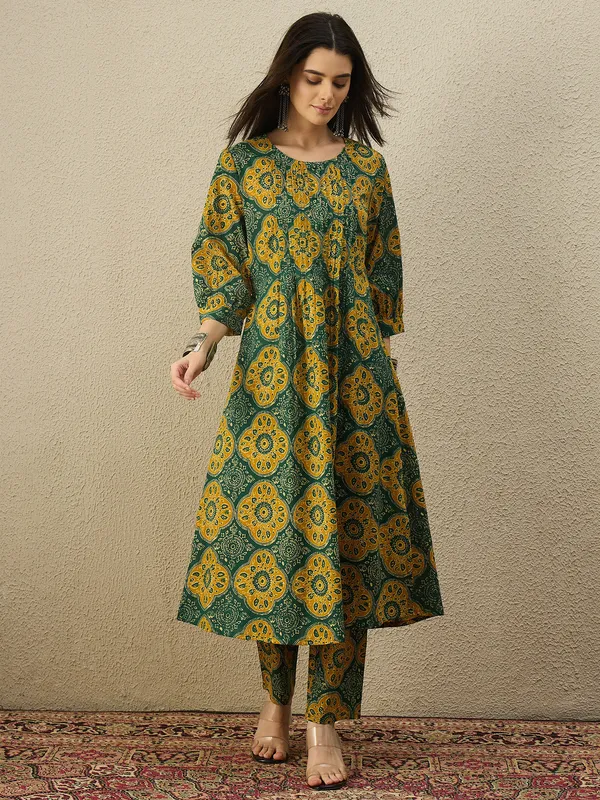 Green_Cotton_A-Line_Kurta_with_Trousers