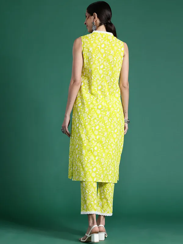 Green_Printed_Pure_Cotton_Kurta_Trouser_Set