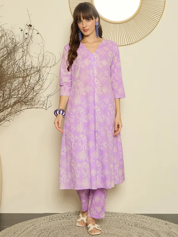 Lavender_Cotton_A-Line_Kurta_with_Trousers