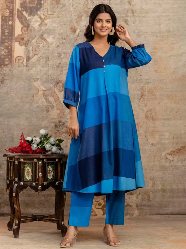 Multicolor_Printed_Pure_Cotton_Kurta_Trouser_Set