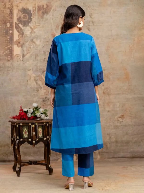 Multicolor_Printed_Pure_Cotton_Kurta_Trouser_Set