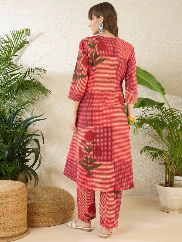 Multicolor_Printed_Pure_Cotton_Kurta_Trouser_Set