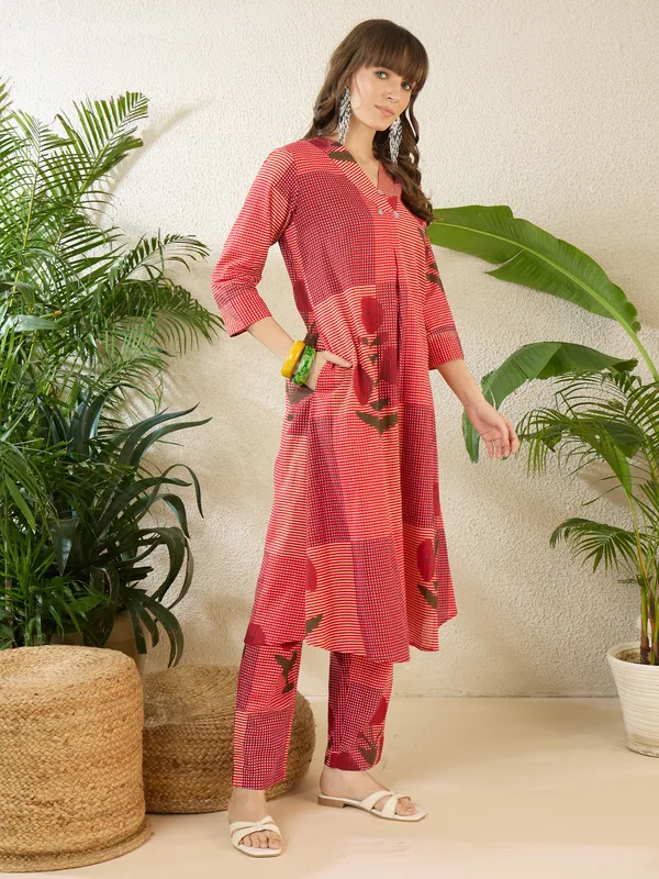 Multicolor_Printed_Pure_Cotton_Kurta_Trouser_Set