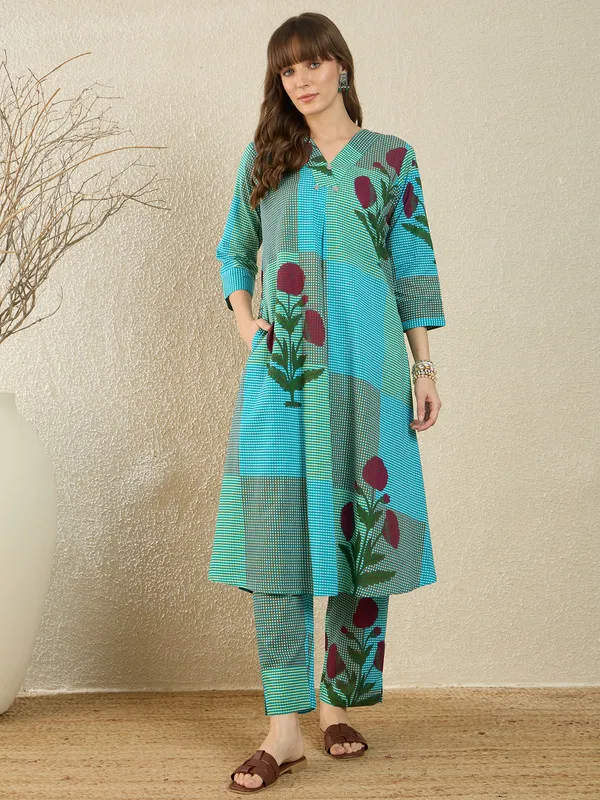Multicolor_Printed_Pure_Cotton_Kurta_Trouser_Set