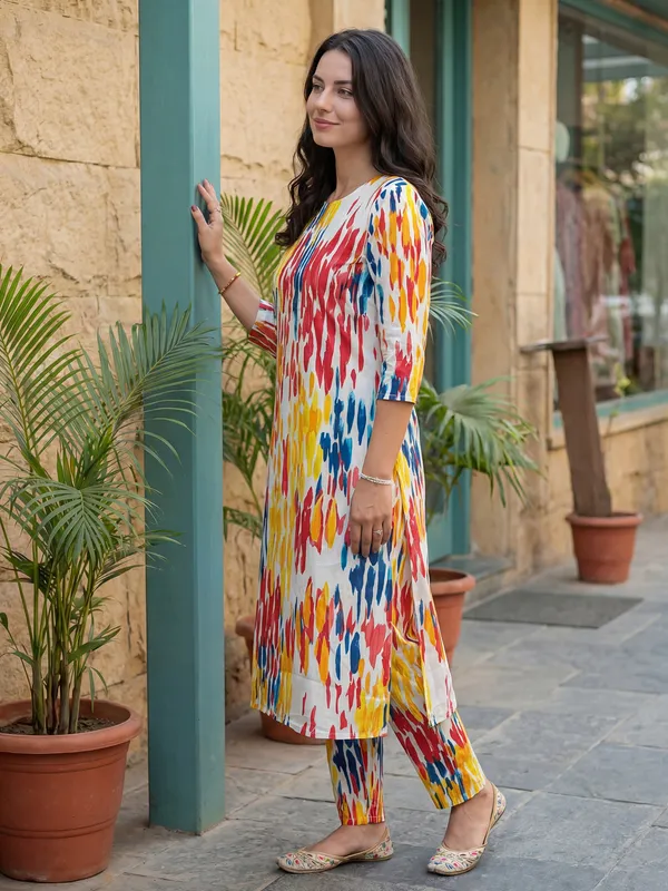 Multicolor_Printed_Pure_Cotton_Kurta_Trouser_Set