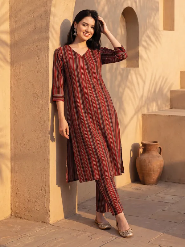 Multicolor_Printed_Pure_Cotton_Kurta_Trouser_Set