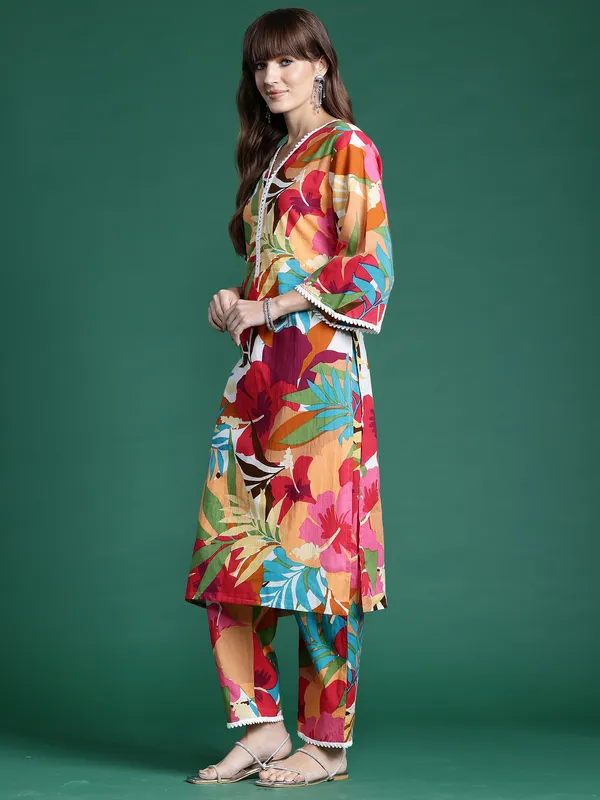 Multicolor_Printed_Pure_Cotton_Kurta_Trouser_Set