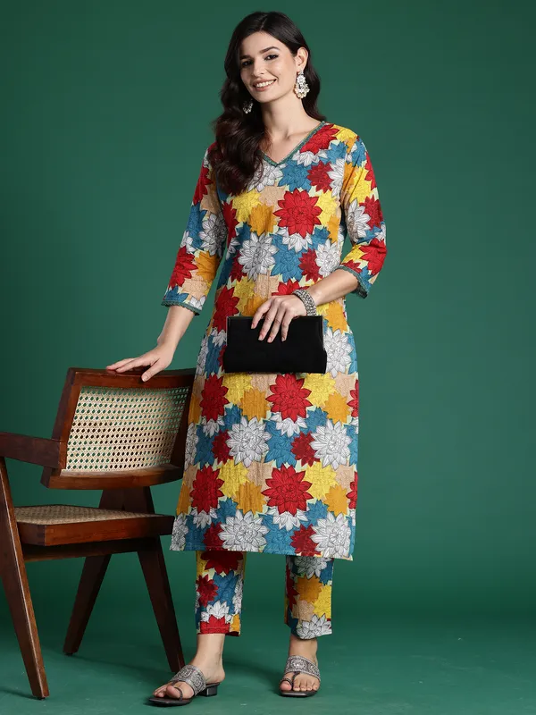 Multicolor_Printed_Pure_Cotton_Kurta_Trouser_Set