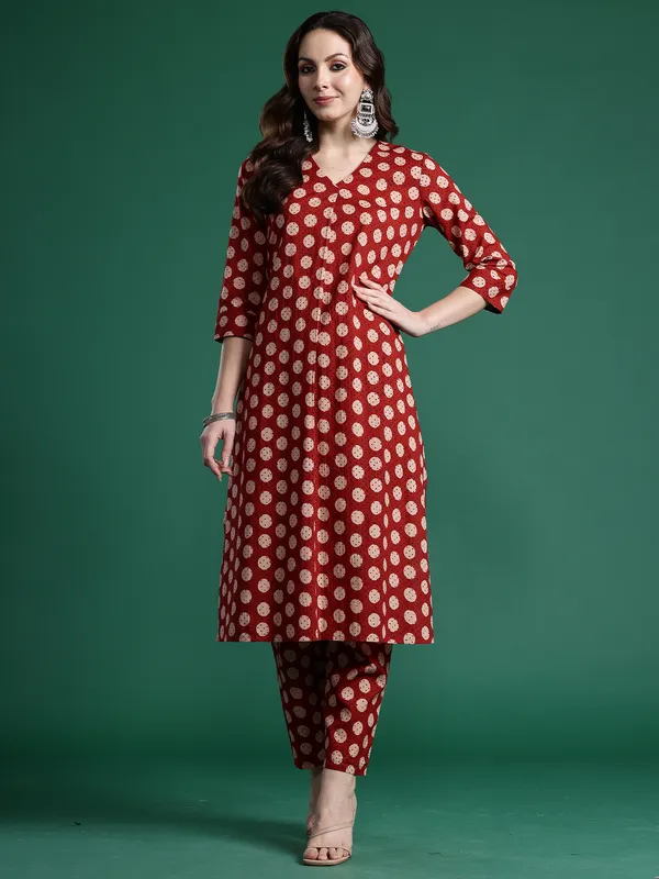 Maroon_Printed_Pure_Cotton_Kurta_Trouser_Set