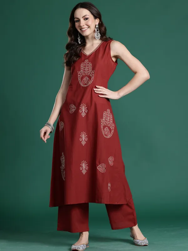 Maroon_Embroidered_Pure_Cotton_Kurta_Trouser_Set