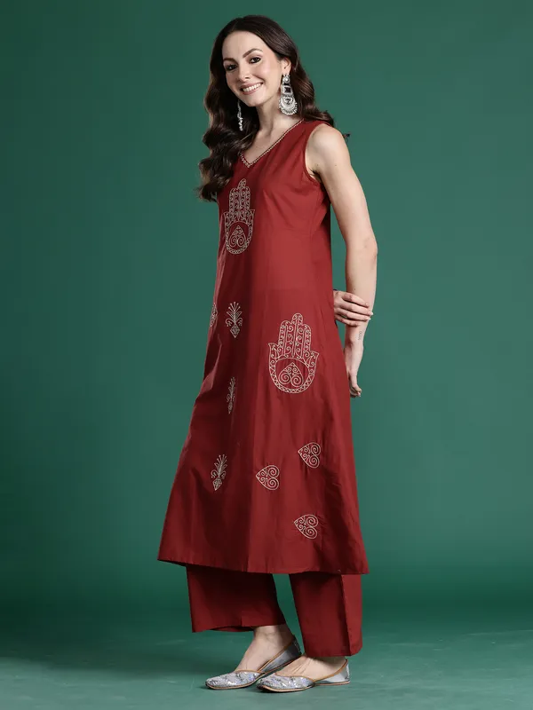 Maroon_Embroidered_Pure_Cotton_Kurta_Trouser_Set
