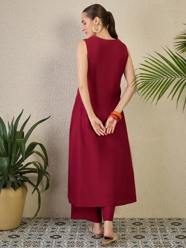 Maroon_Embroidered_Pure_Cotton_Kurta_Trouser_Set