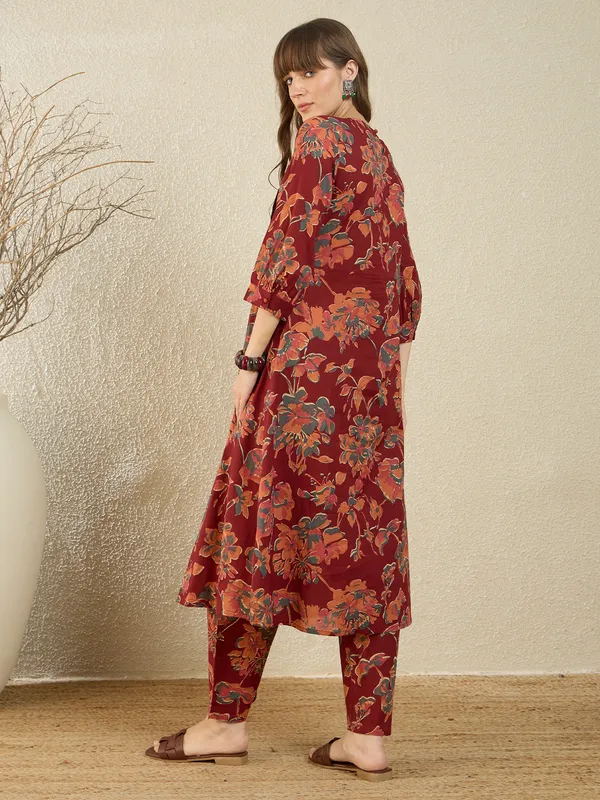 Maroon_Printed_Pure_Cotton_Kurta_Trouser_Set