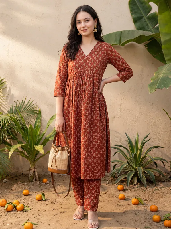Maroon_Printed_Pure_Cotton_Kurta_Trouser_Set
