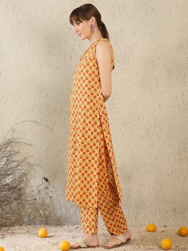Mustard_Printed_Pure_Cotton_Kurta_Trouser_Set