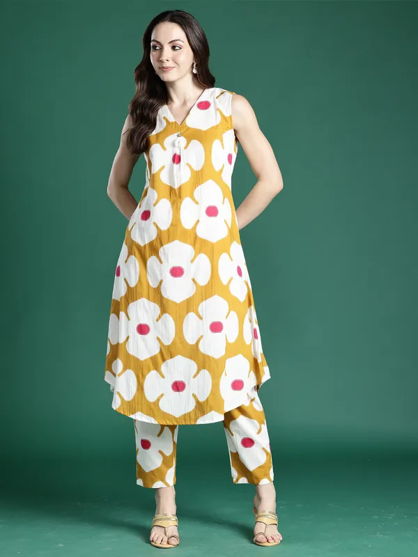 Mustard_Printed_Pure_Cotton_Kurta_Trouser_Set