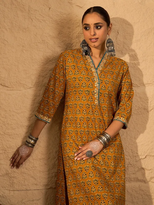 Mustard_Printed_Pure_Cotton_Kurta_Trouser_Set