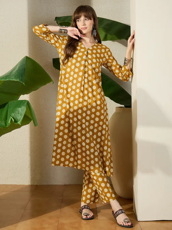 Mustard_Printed_Pure_Cotton_Kurta_Trouser_Set