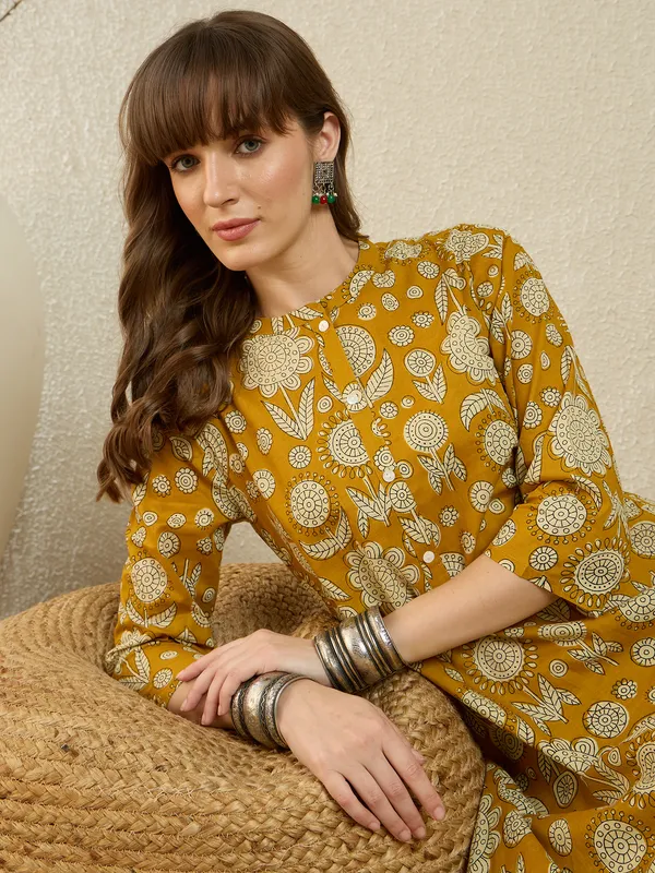 Mustard_Printed_Pure_Cotton_Kurta_Trouser_Set