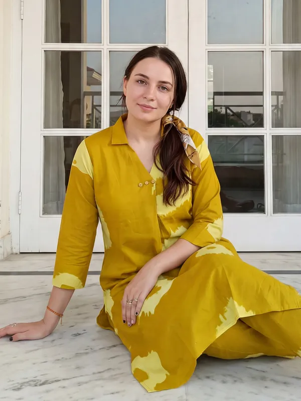 Mustard_Printed_Pure_Cotton_Kurta_Trouser_Set