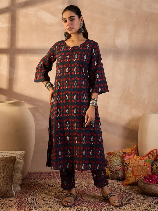 Navy_Blue_Printed_Pure_Cotton_Kurta_Trouser_Set