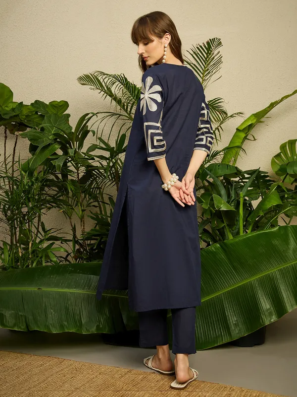 Navy_Blue_Embroidered_Pure_Cotton_Kurta_Trouser_Set