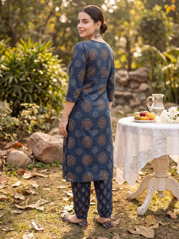 Navy_Blue_Printed_Pure_Cotton_Kurta_Trouser_Set