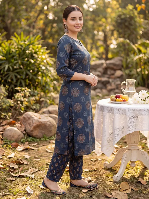 Navy_Blue_Printed_Pure_Cotton_Kurta_Trouser_Set