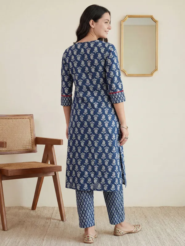 Navy_Blue_Printed_Pure_Cotton_Kurta_Trouser_Set