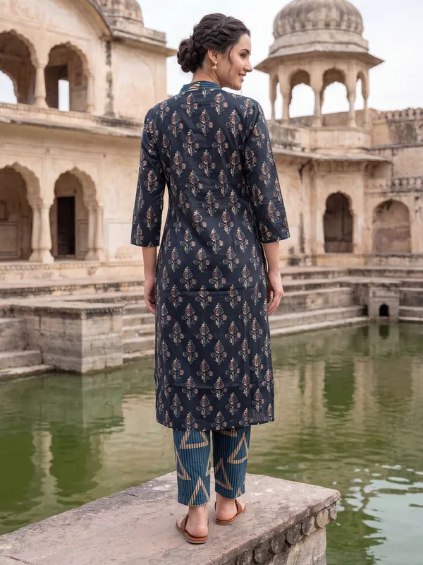 Navy_Blue_Printed_Pure_Cotton_Kurta_Trouser_Set