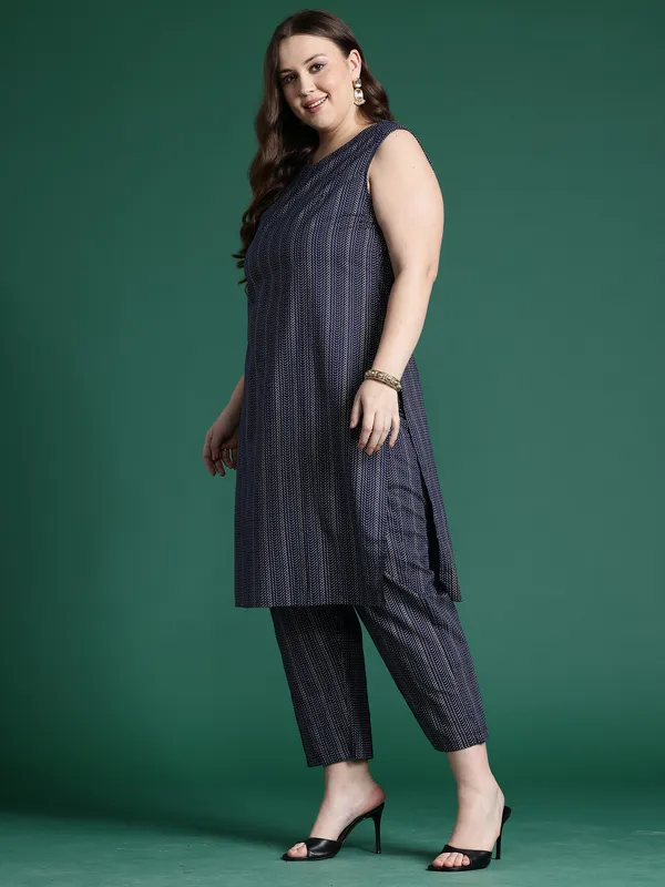 Navy_Blue_Printed_Pure_Cotton_Kurta_Trouser_Set
