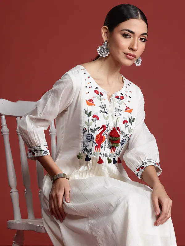 Off_White_Embroidered_Pure_Cotton_Kurta_Trouser_Set
