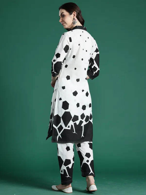 Off_White_Printed_Pure_Cotton_Kurta_Trouser_Set