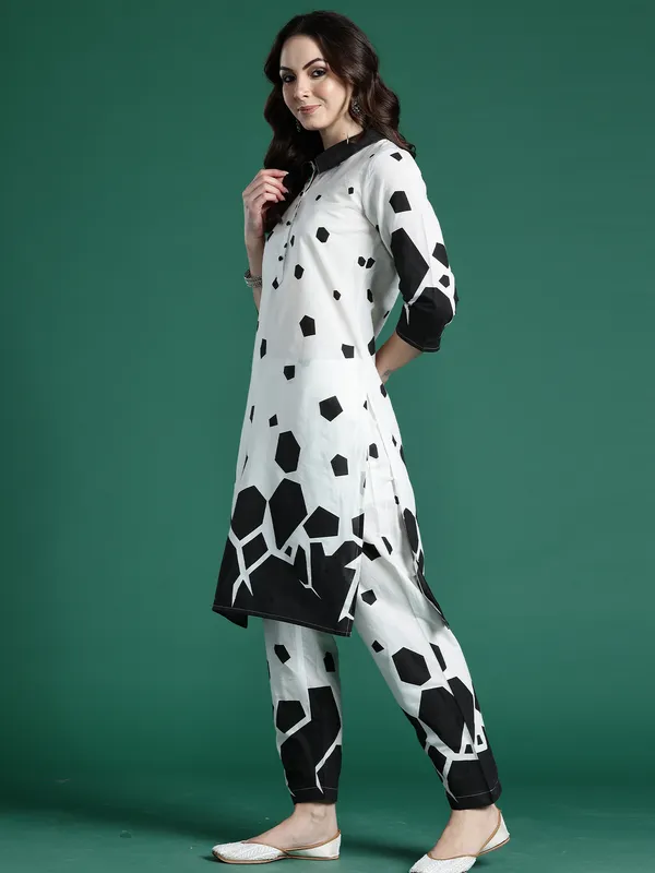 Off_White_Printed_Pure_Cotton_Kurta_Trouser_Set