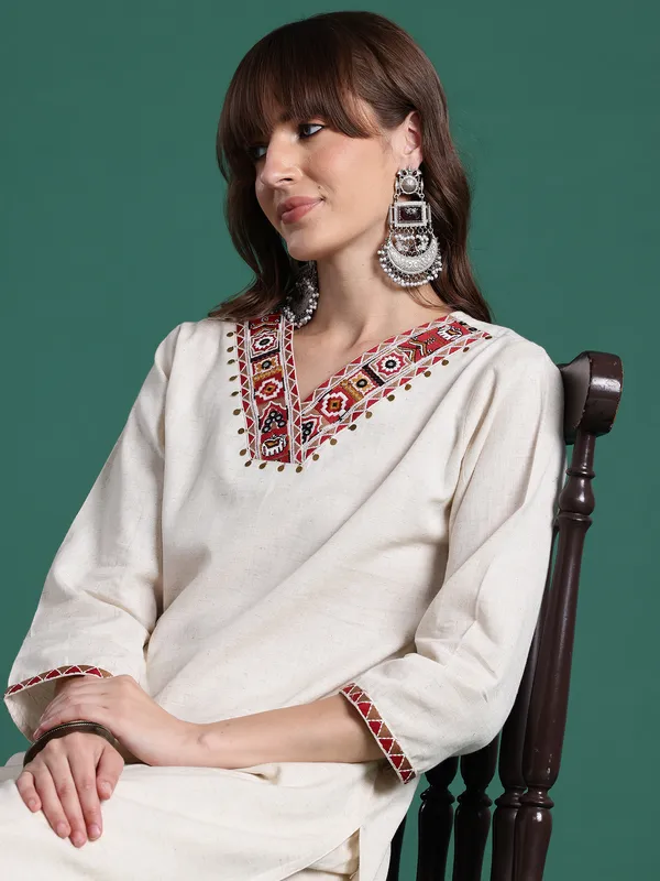 Off_White_Embroidered_Pure_Cotton_Kurta_Trouser_Set