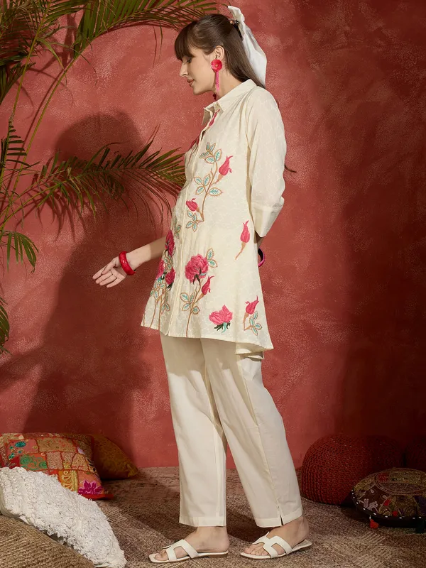 Off_White_Embroidered_Pure_Cotton_Kurta_Trouser_Set