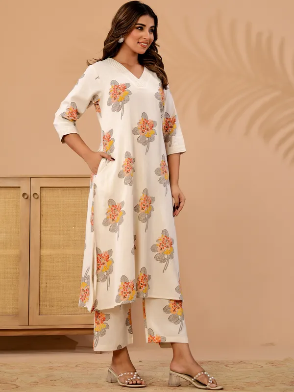 Off_White_Printed_Pure_Cotton_Kurta_Trouser_Set
