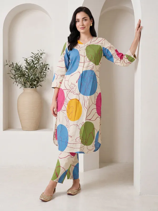 Off_White_Printed_Pure_Cotton_Kurta_Trouser_Set