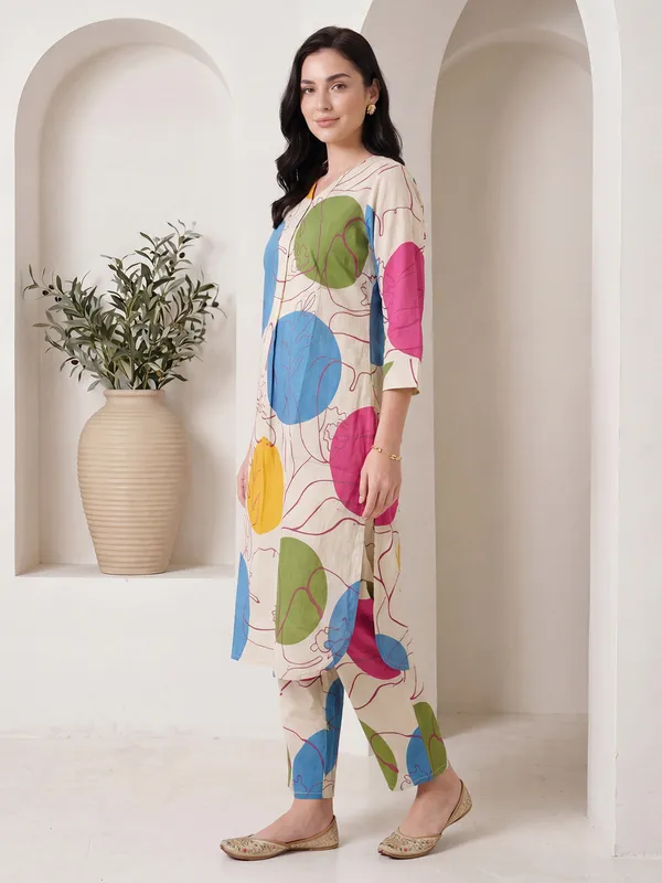 Off_White_Printed_Pure_Cotton_Kurta_Trouser_Set