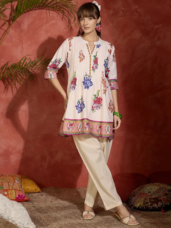 Peach_Printed_Pure_Cotton_Kurta_Trouser_Set