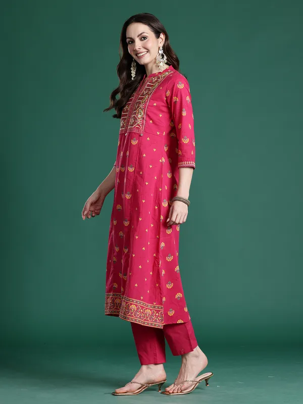 Pink_Embroidered_Pure_Cotton_Kurta_Trouser_Set