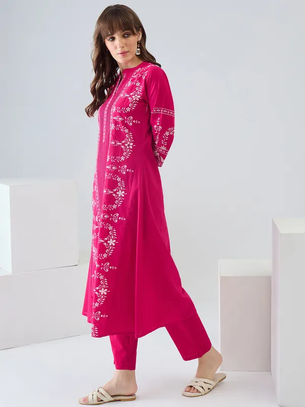Pink_Embroidered_Pure_Cotton_Kurta_Trouser_Set