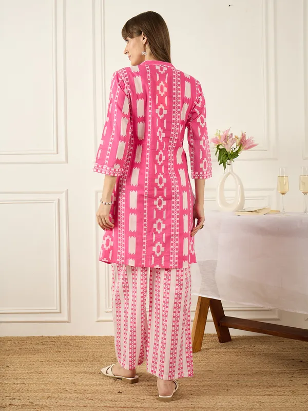 Pink_Printed_Pure_Cotton_Kurta_Trouser_Set