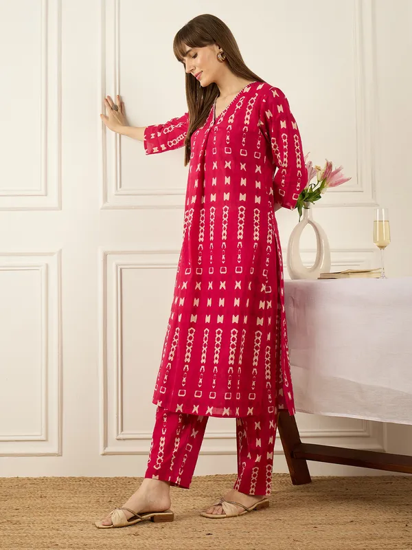 Pink_Printed_Pure_Cotton_Kurta_Trouser_Set