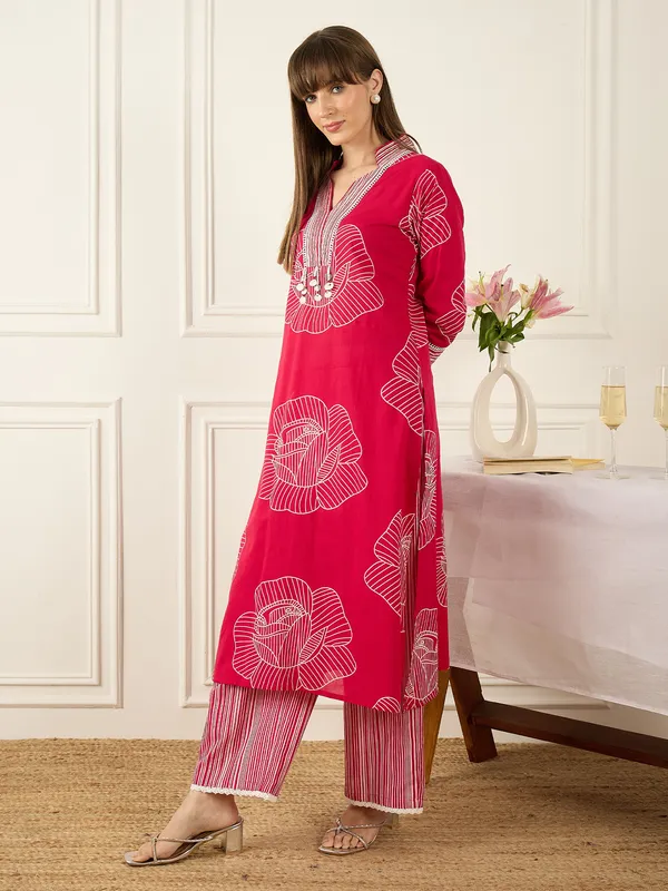 Pink_Printed_Pure_Cotton_Kurta_Trouser_Set