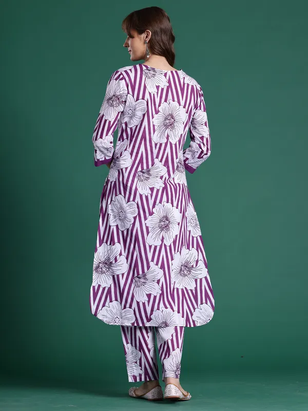 Purple_Printed_Pure_Cotton_Kurta_Trouser_Set