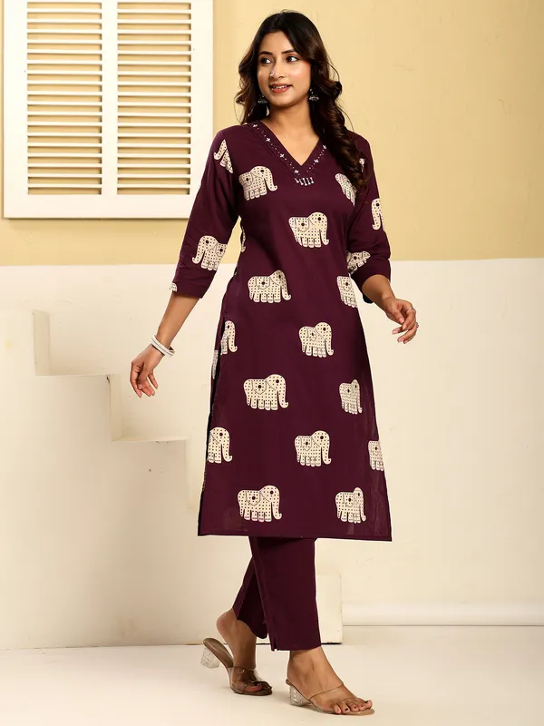 Purple_Embroidered_Pure_Cotton_Kurta_Trouser_Set