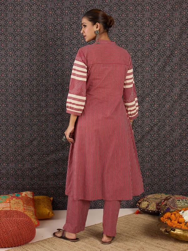 Red_Printed_Pure_Cotton_Kurta_Trouser_Set