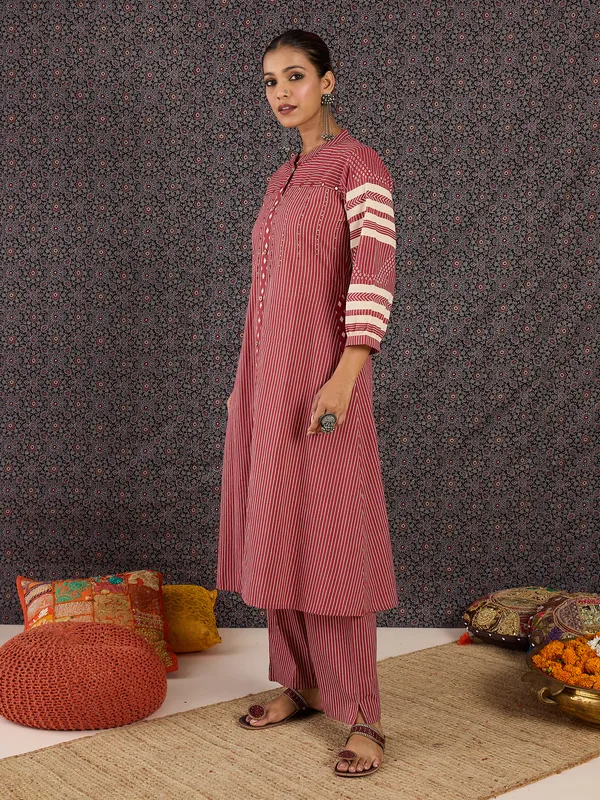Red_Printed_Pure_Cotton_Kurta_Trouser_Set