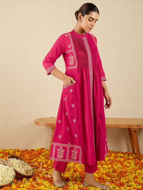Pink_Printed_Pure_Cotton_Kurta_Trouser_Set